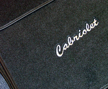 Car mat design for cabriolet