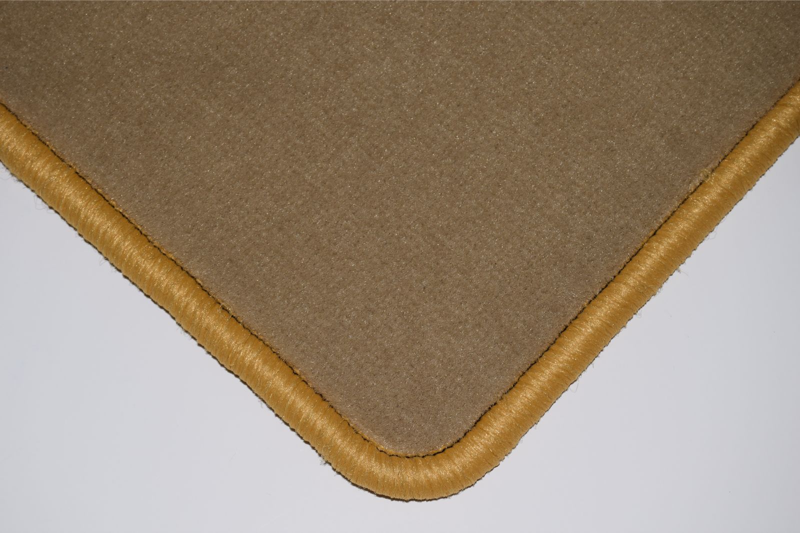 Fits Alfa Romeo GTV 1996-2005 Hitech Beige Luxury Tailored Car Mats - Picture 12 of 18
