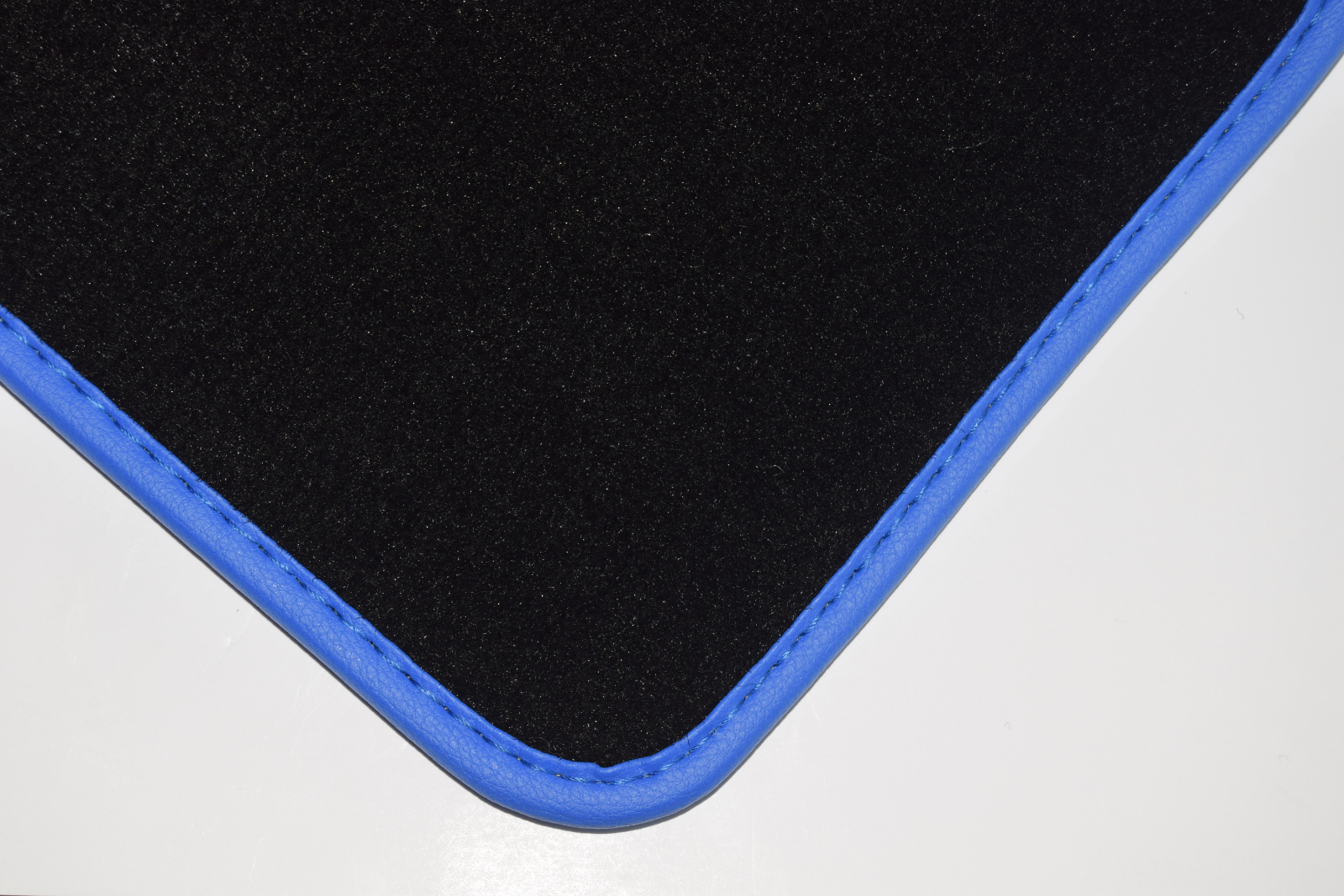 Fits Renault Twingo 2 2007-2014 Luxury BLACK tailored boot mat Autostyle - Picture 22 of 26