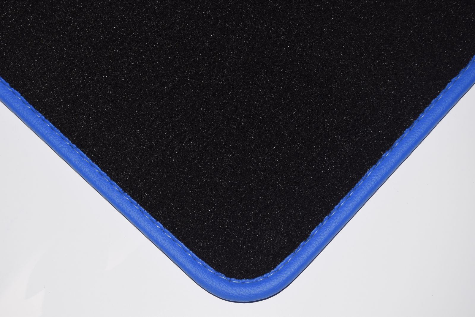Fits Renault Twingo 2 2007-2014 Premier BLACK tailored boot mat Autostyle - Picture 22 of 26