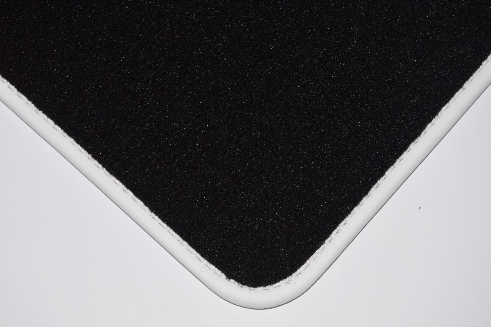 Fits Renault Twingo 2 2007-2014 Premier BLACK tailored boot mat Autostyle - Picture 25 of 26
